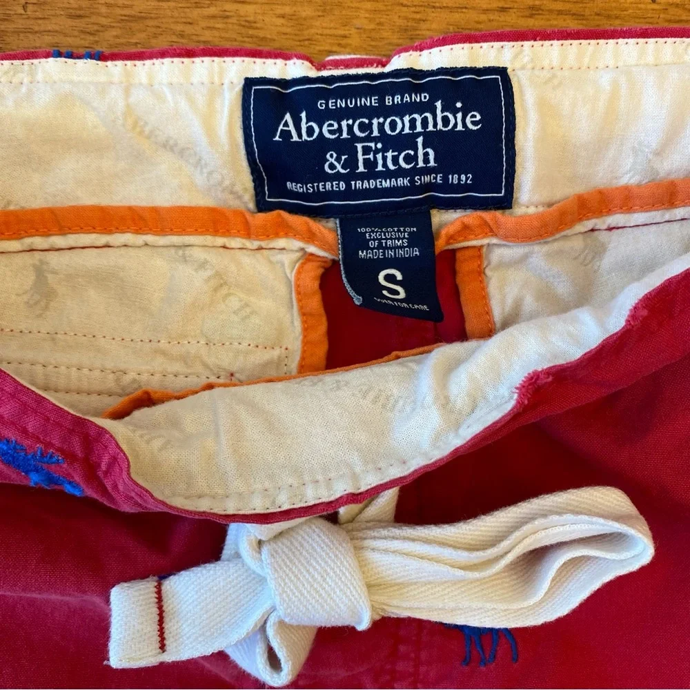 Abercrombie | Vintage Y2K Embroidered Shorts size S